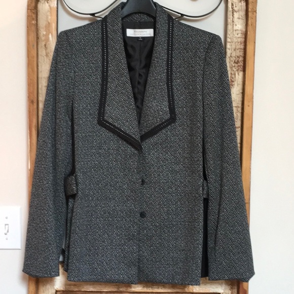 Jacket - Picture 1 of 3